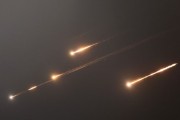 周公解梦伊朗以导弹齐射回应以色列的大规模袭击